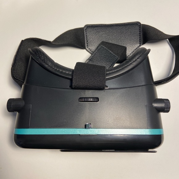 Utopia 360 Virtual Reality 3D Headset - Picture 2 of 5